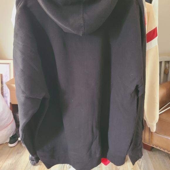 Tampa Bay Buccaneers Hooded Sweatshirt - Picture 2 of 2